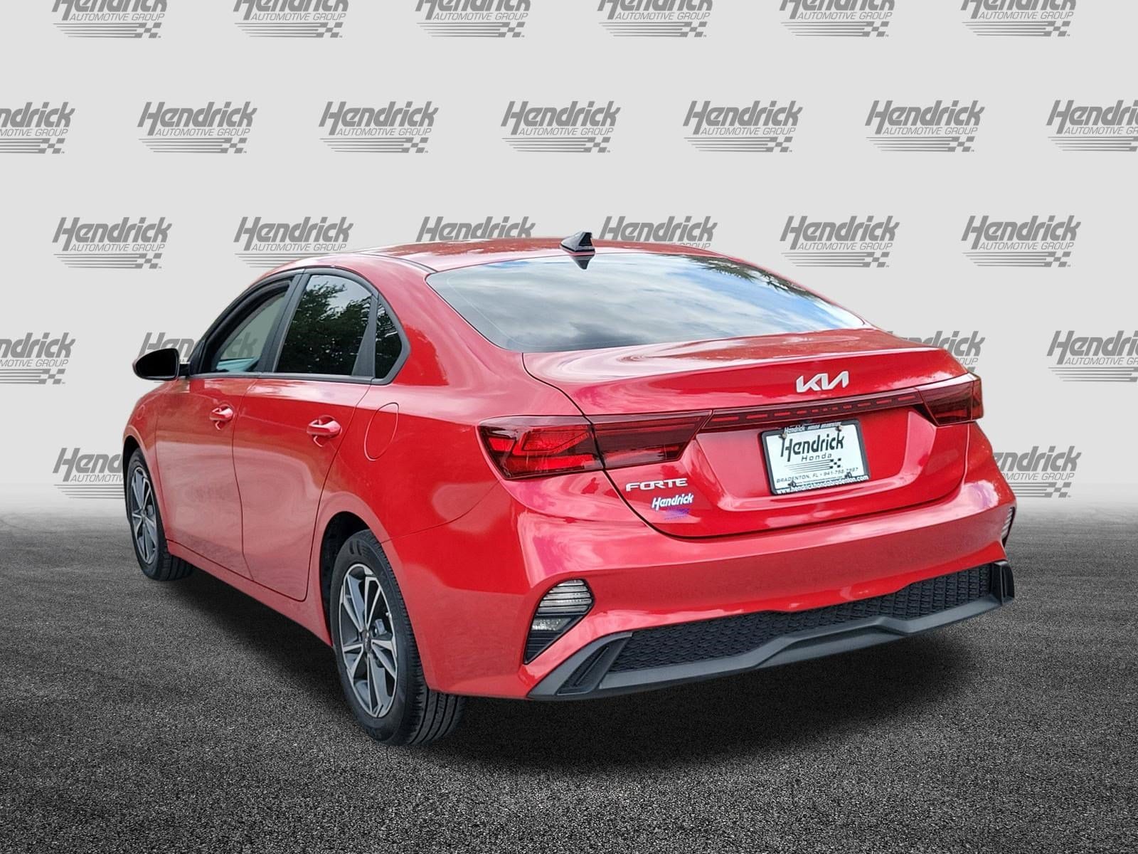 2024 Kia Forte LXS photo 3