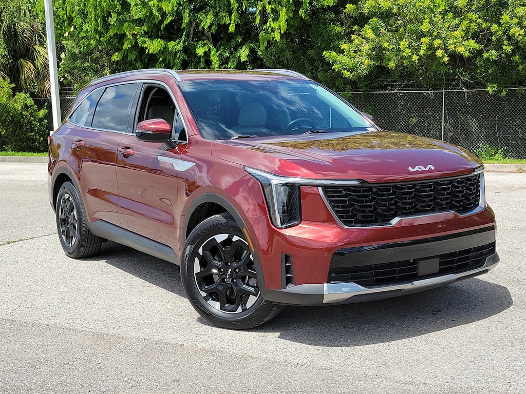 Used 2024 Kia Sorento S SUV