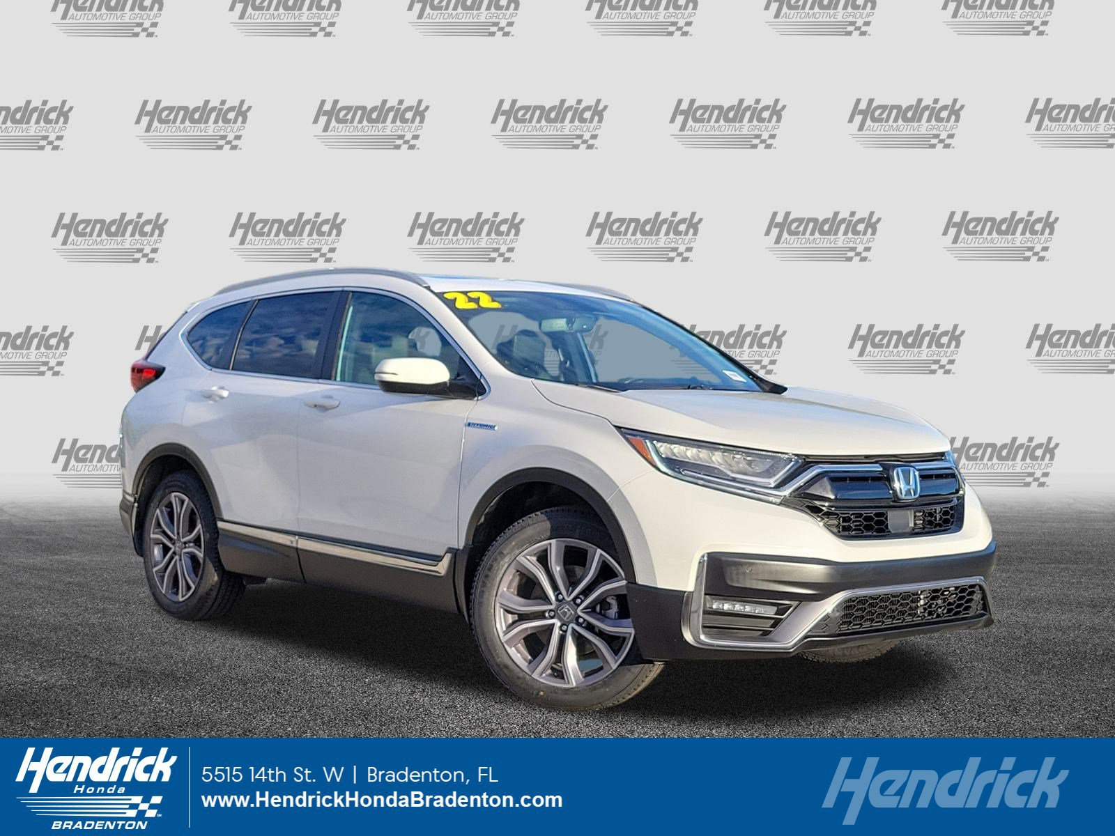 2022 Honda CR-V Touring's photo