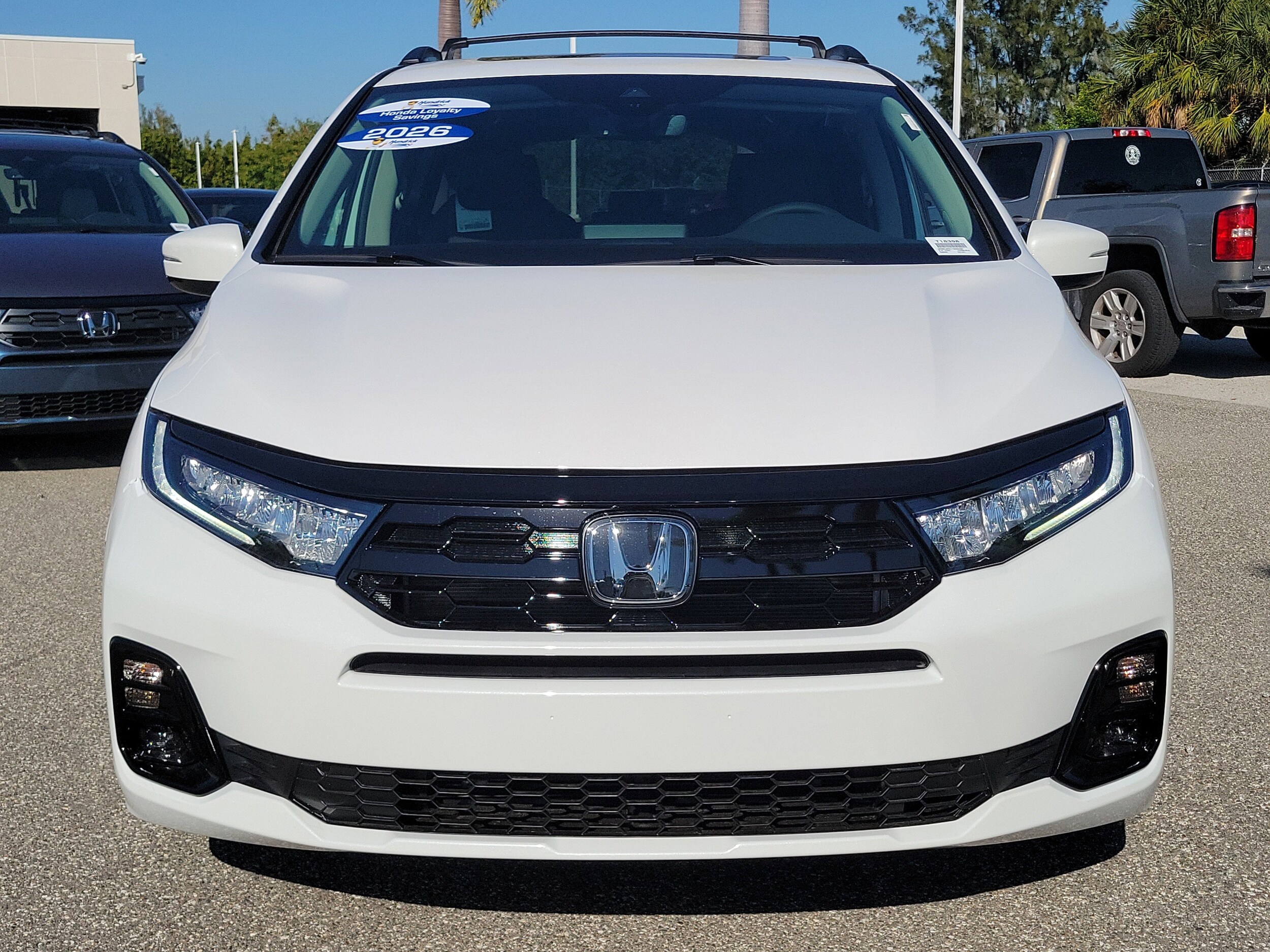 2026 Honda Odyssey Elite photo 3