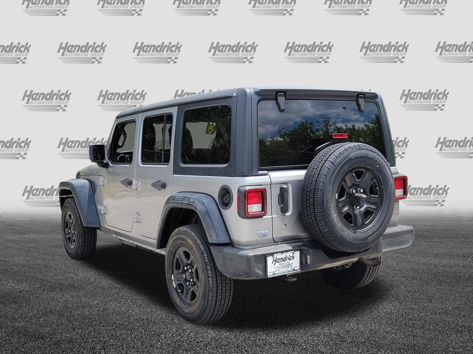 2018 Jeep Wrangler Unlimited Sport 4x4 photo 3
