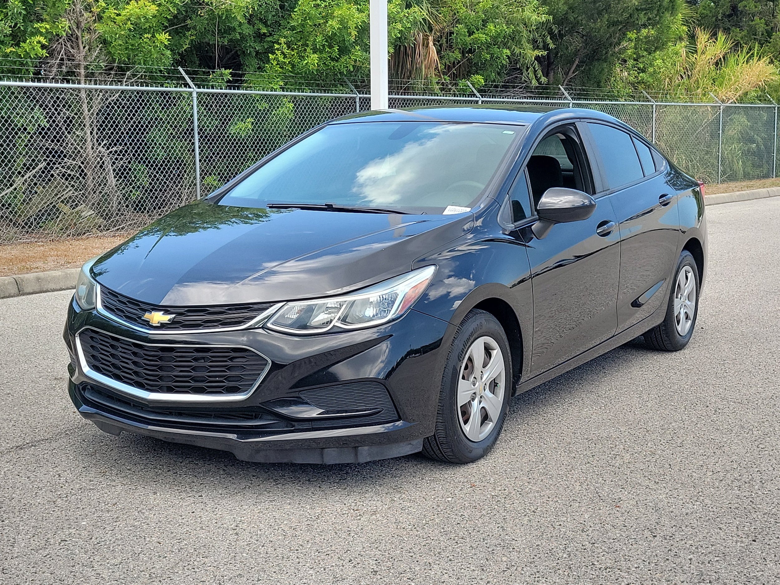 Chevrolet Cruze LS Auto