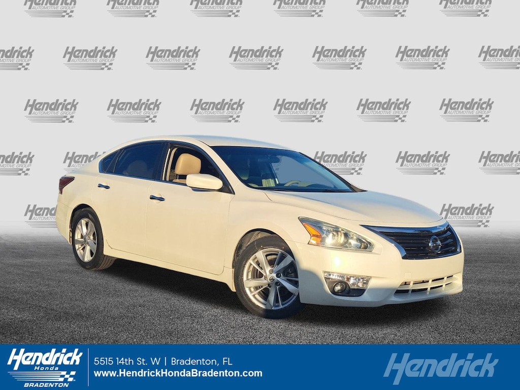Used 2015 Nissan Altima 2.5 SV Sedan