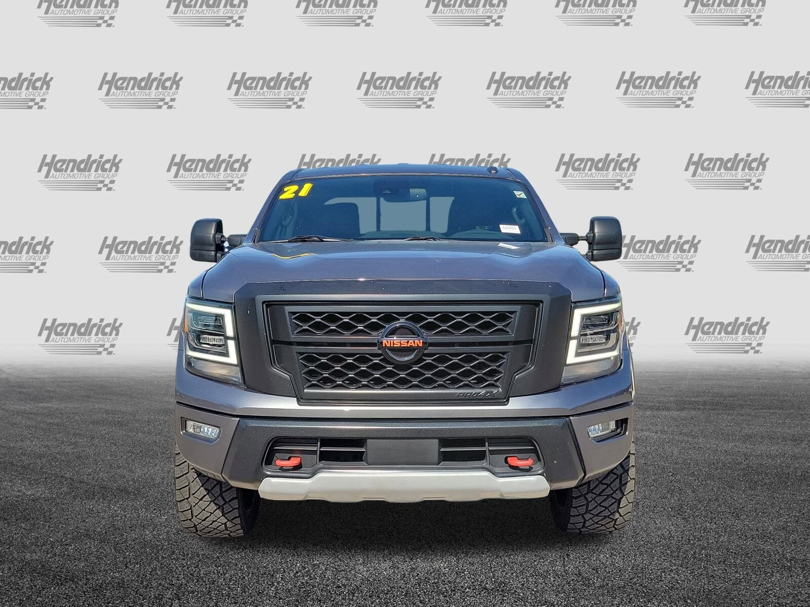 2021 Nissan Titan PRO-4X photo 3