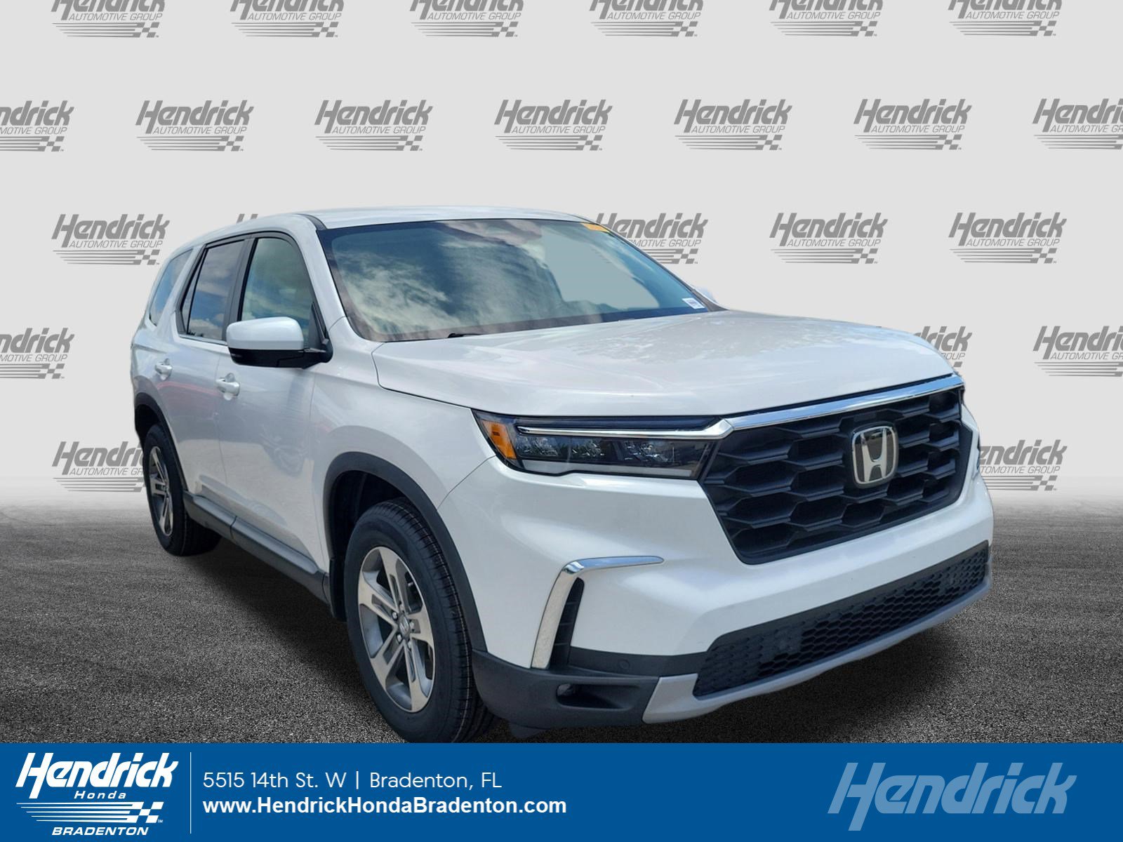 2024 Honda Pilot EX-L 8-Occupant 2WD's photo