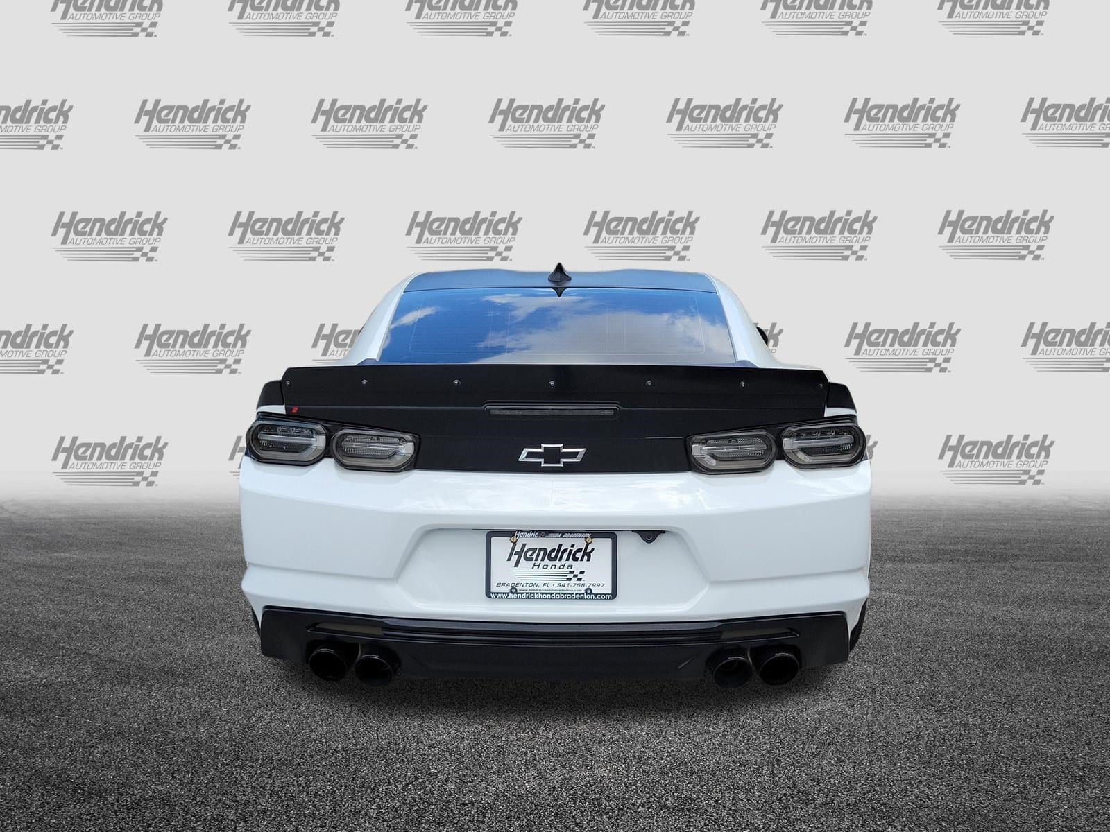 2021 Chevrolet Camaro photo 3