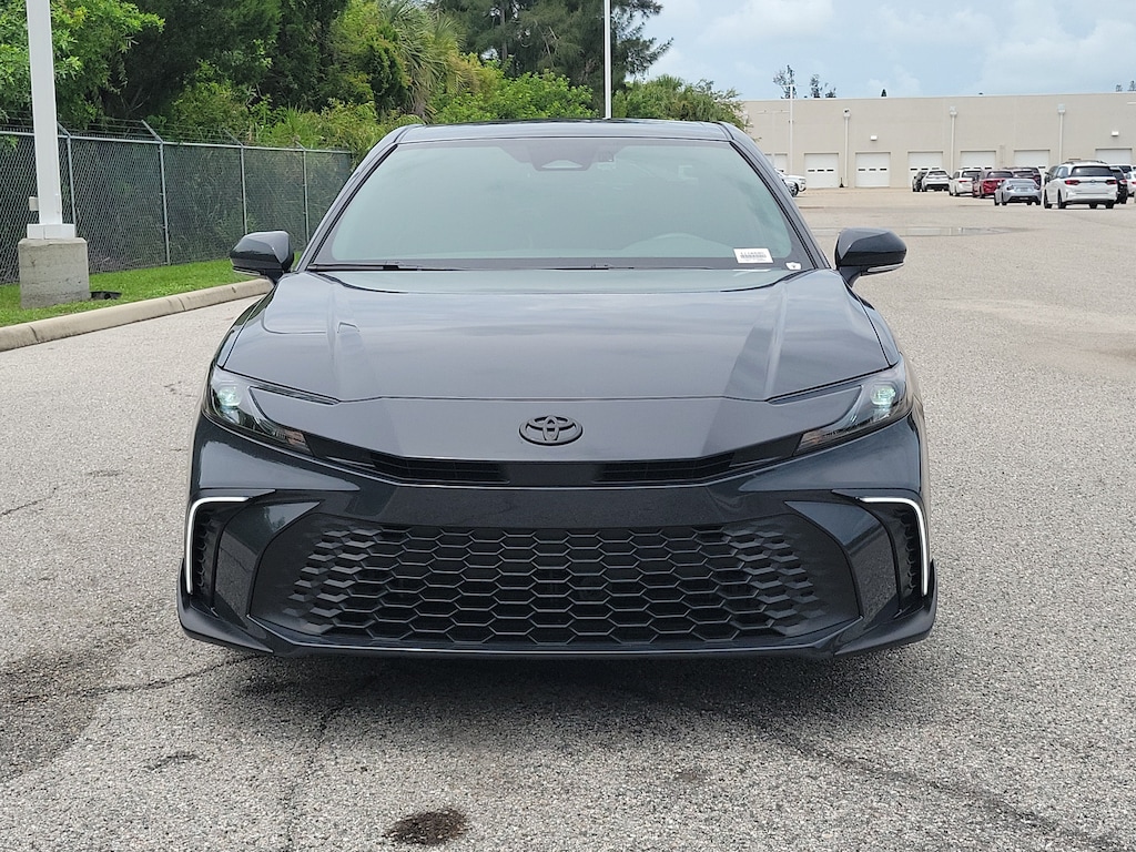 Used 2025 Toyota Camry SE Sedan