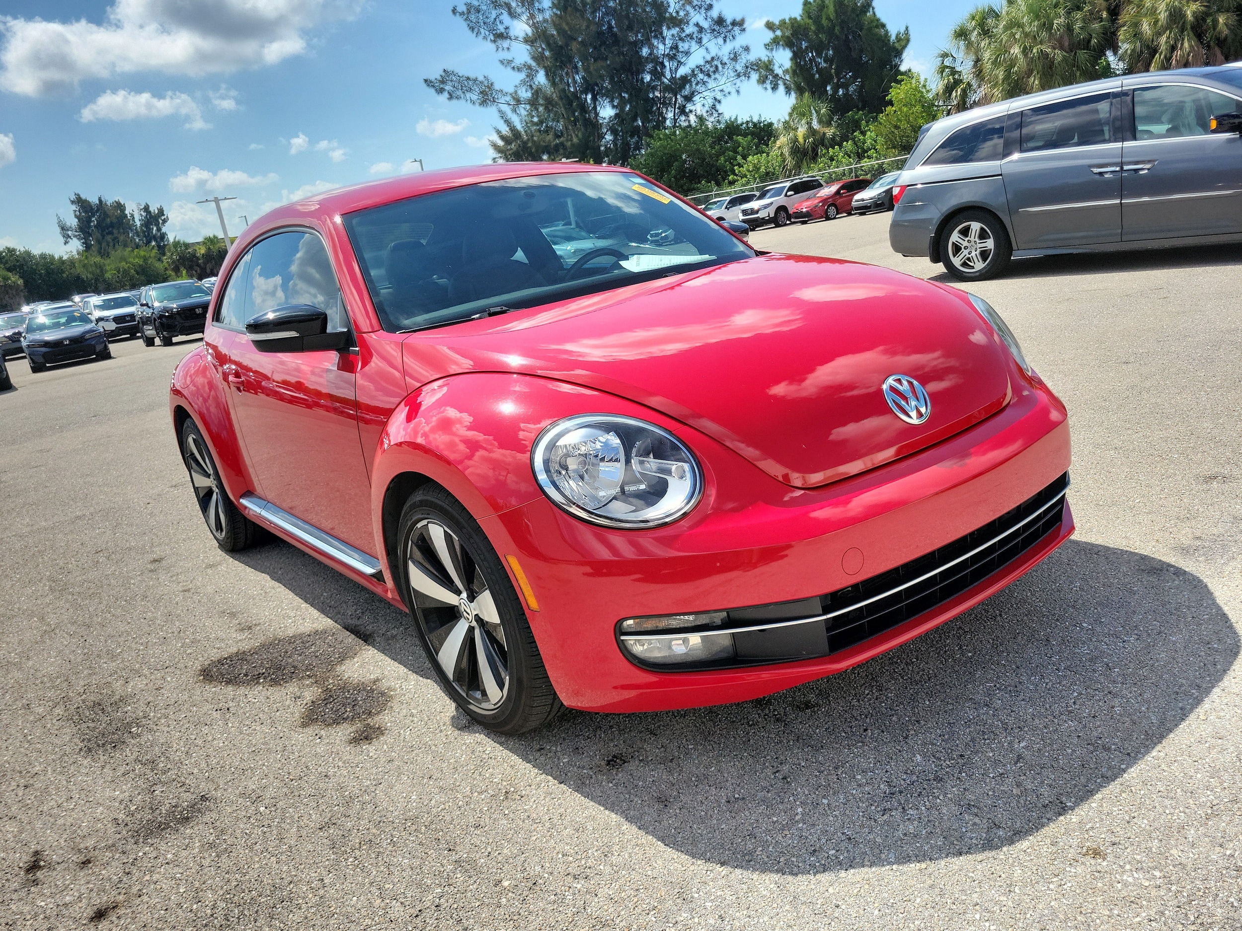 Volkswagen Beetle 2.0T Turbo W/PZEV