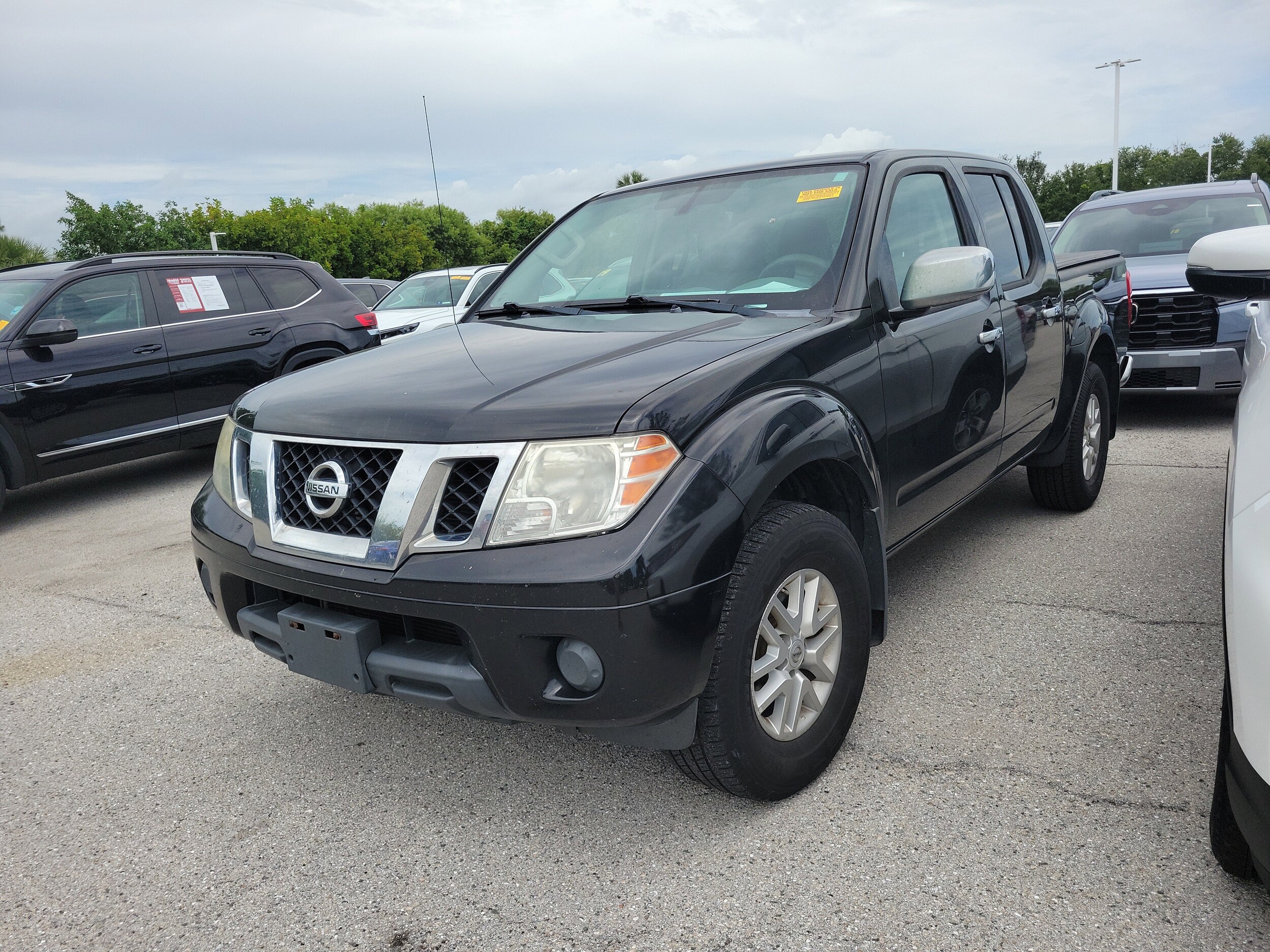Nissan Frontier SV