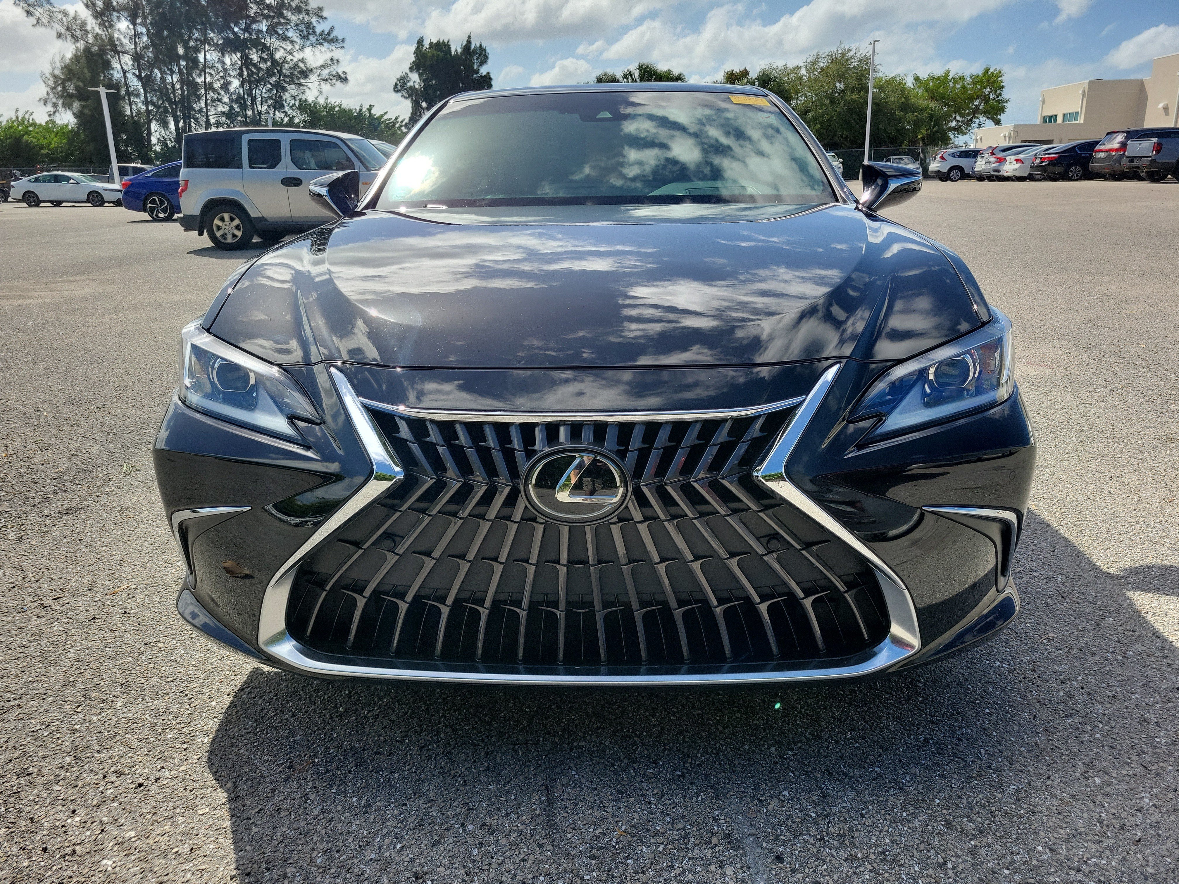 Used 2024 Lexus ES 350 Luxury Sedan