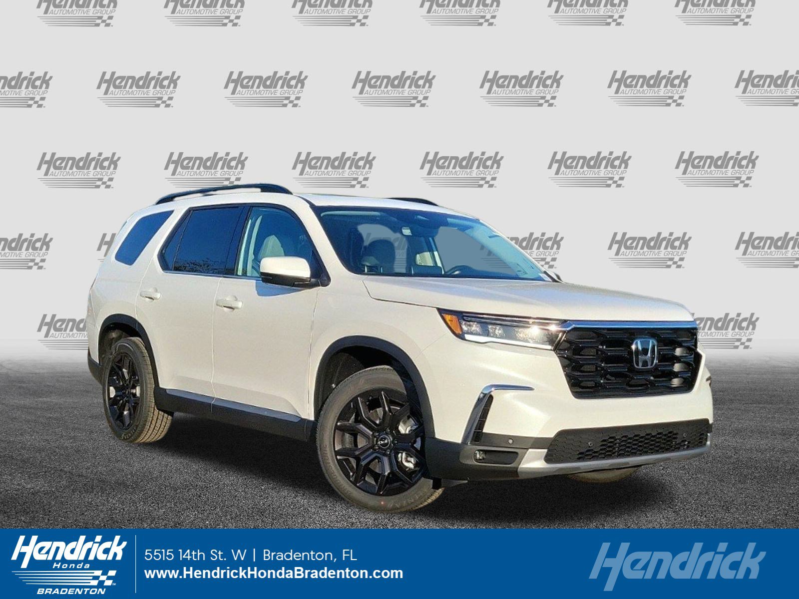 2025 Honda Pilot Touring's photo