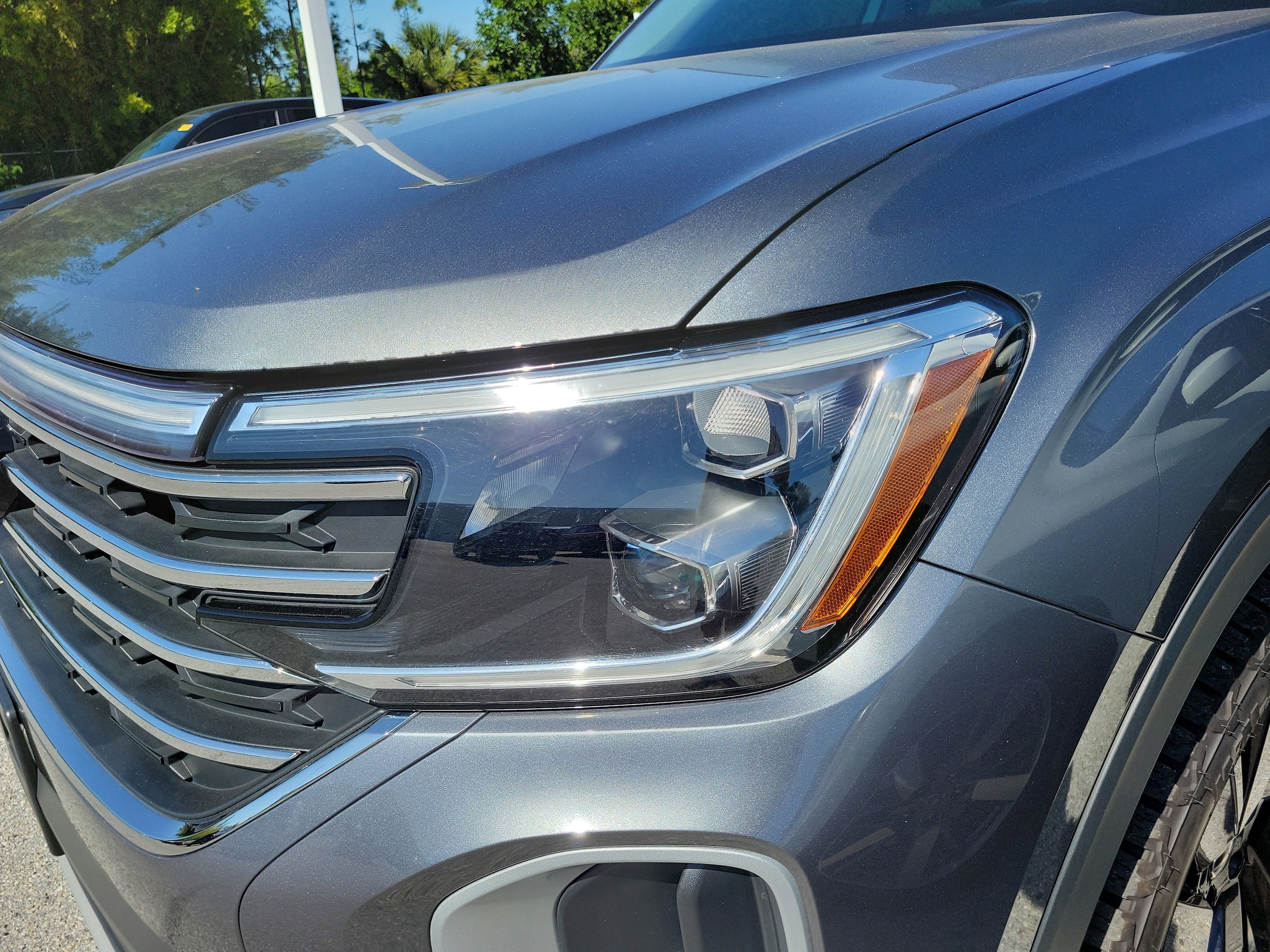 2024 Volkswagen Atlas 2.0T SE w/Technology photo 6