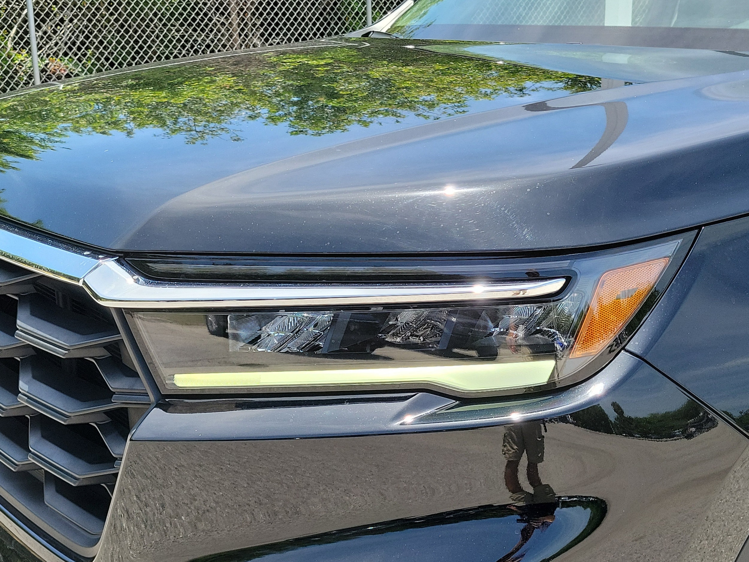 2024 Honda Pilot EX-L 7 Passenger photo 5