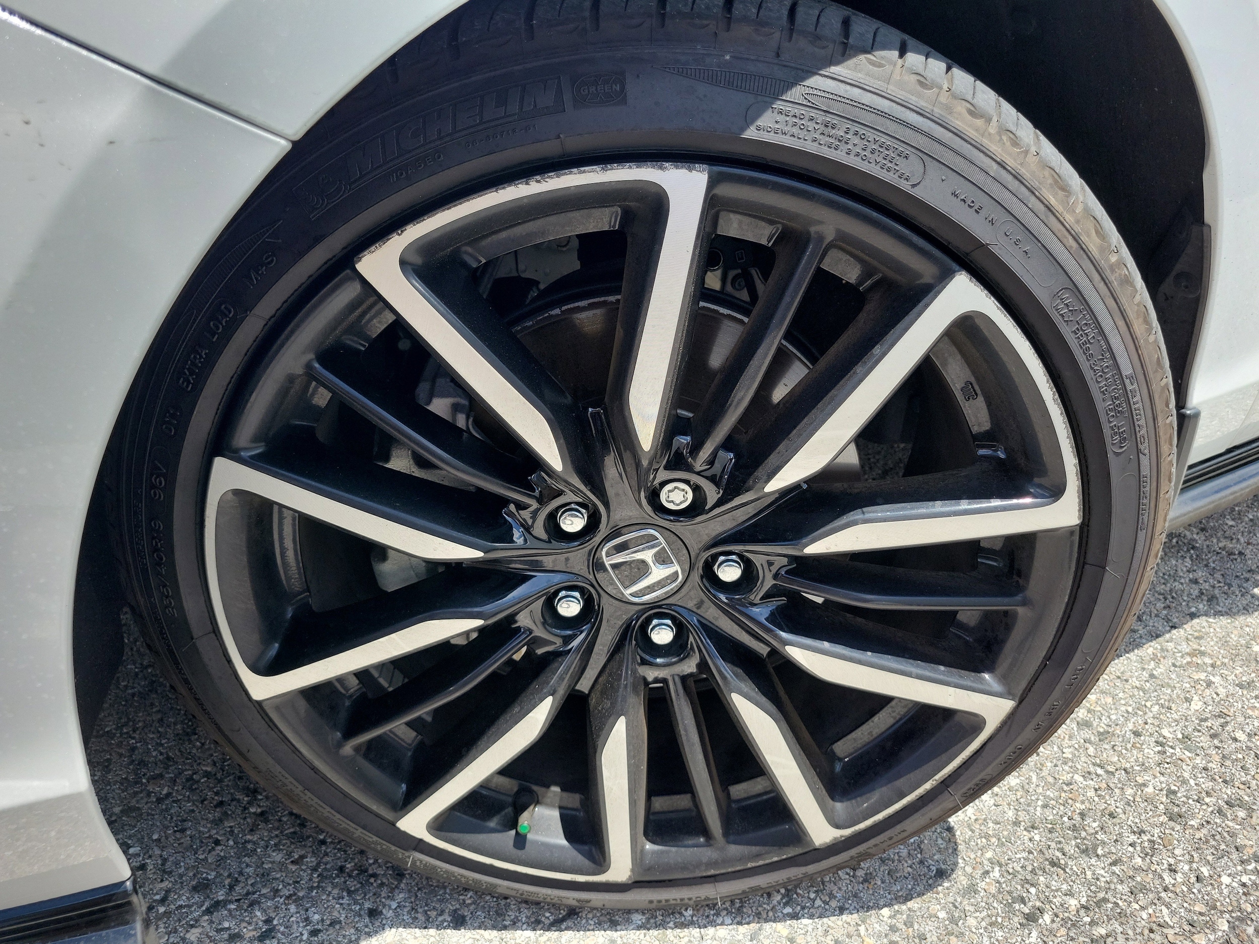 2024 Honda Accord Hybrid Touring photo 6