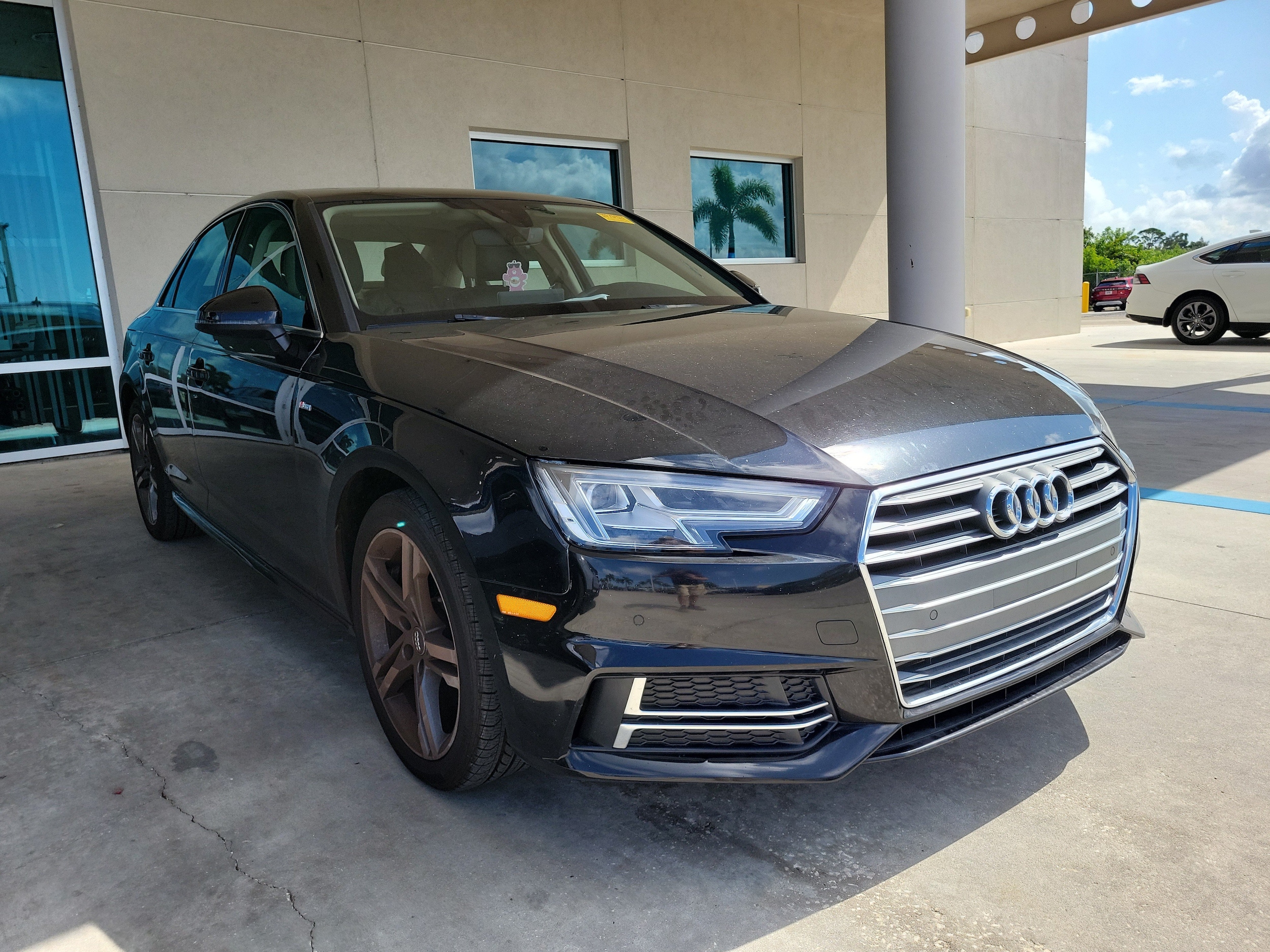 Audi A4 2.0T Ultra Premium
