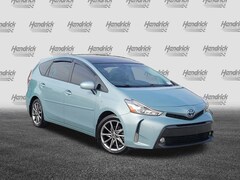2017 Toyota Prius v 5-Door Five Wagon