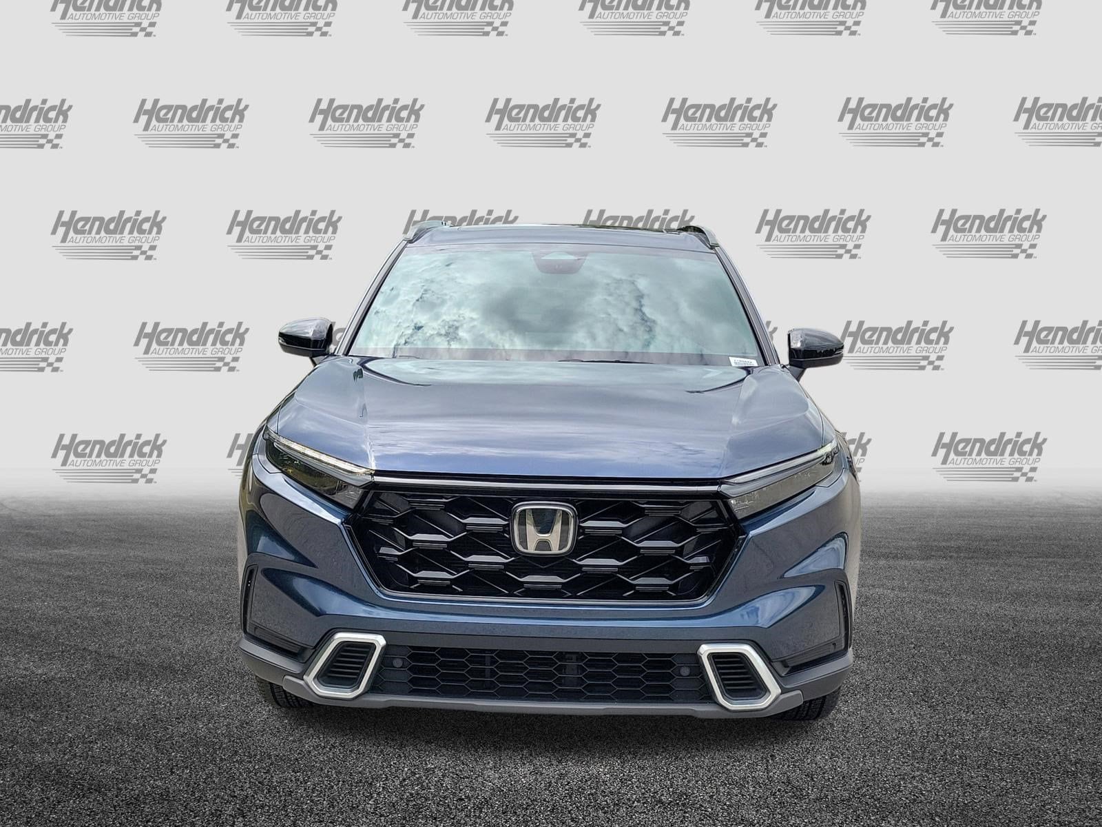 2023 Honda CR-V Hybrid Sport Touring photo 2