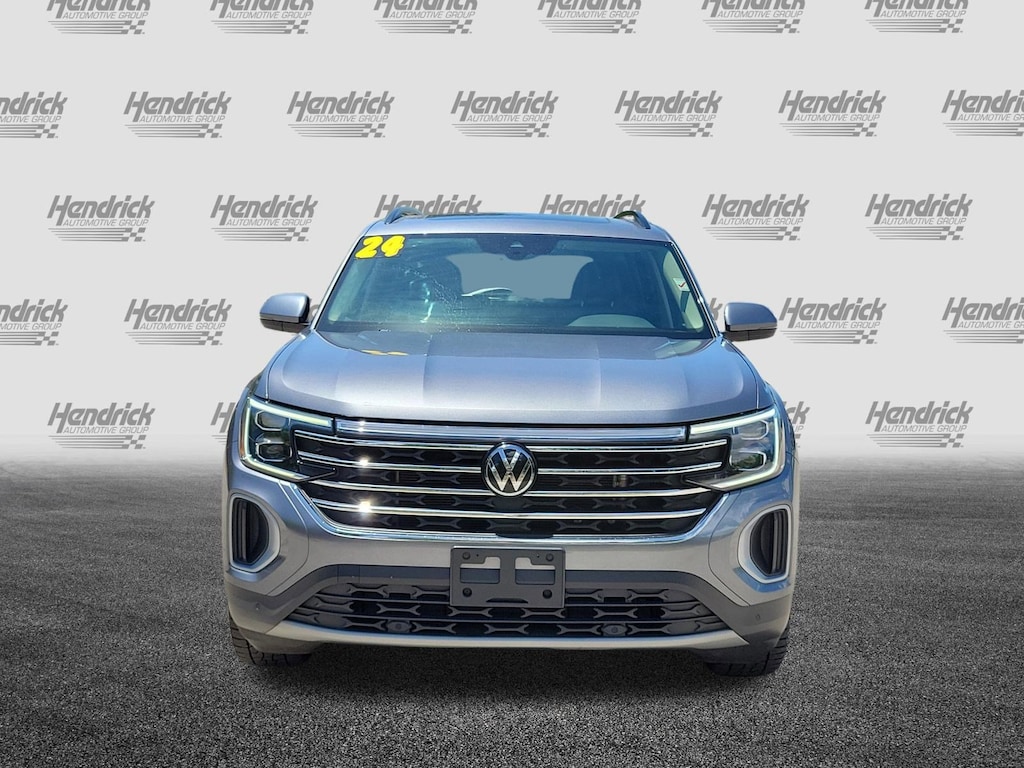 Used 2024 Volkswagen Atlas 2.0T SE w/Technology SUV