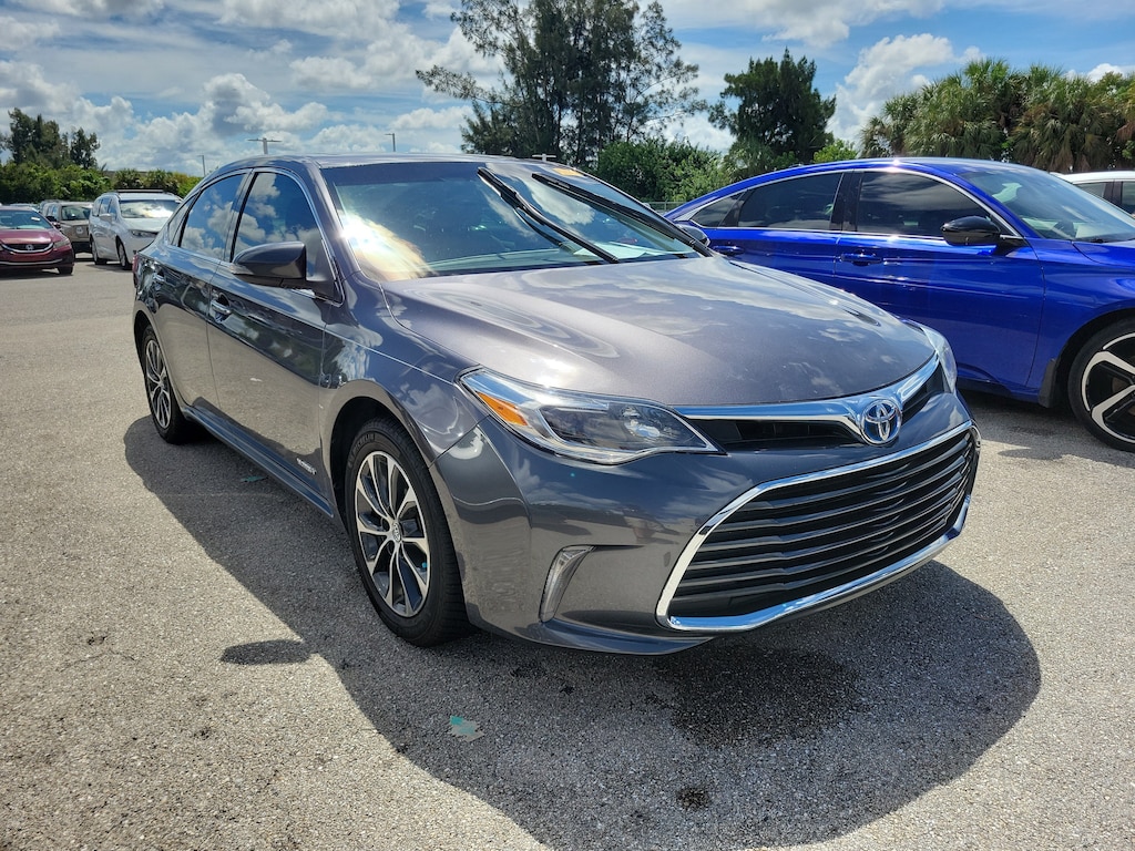 Used 2016 Toyota Avalon Hybrid XLE Premium Sedan