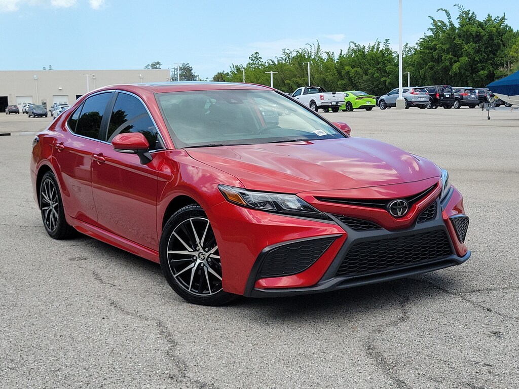 Used 2023 Toyota Camry SE Sedan
