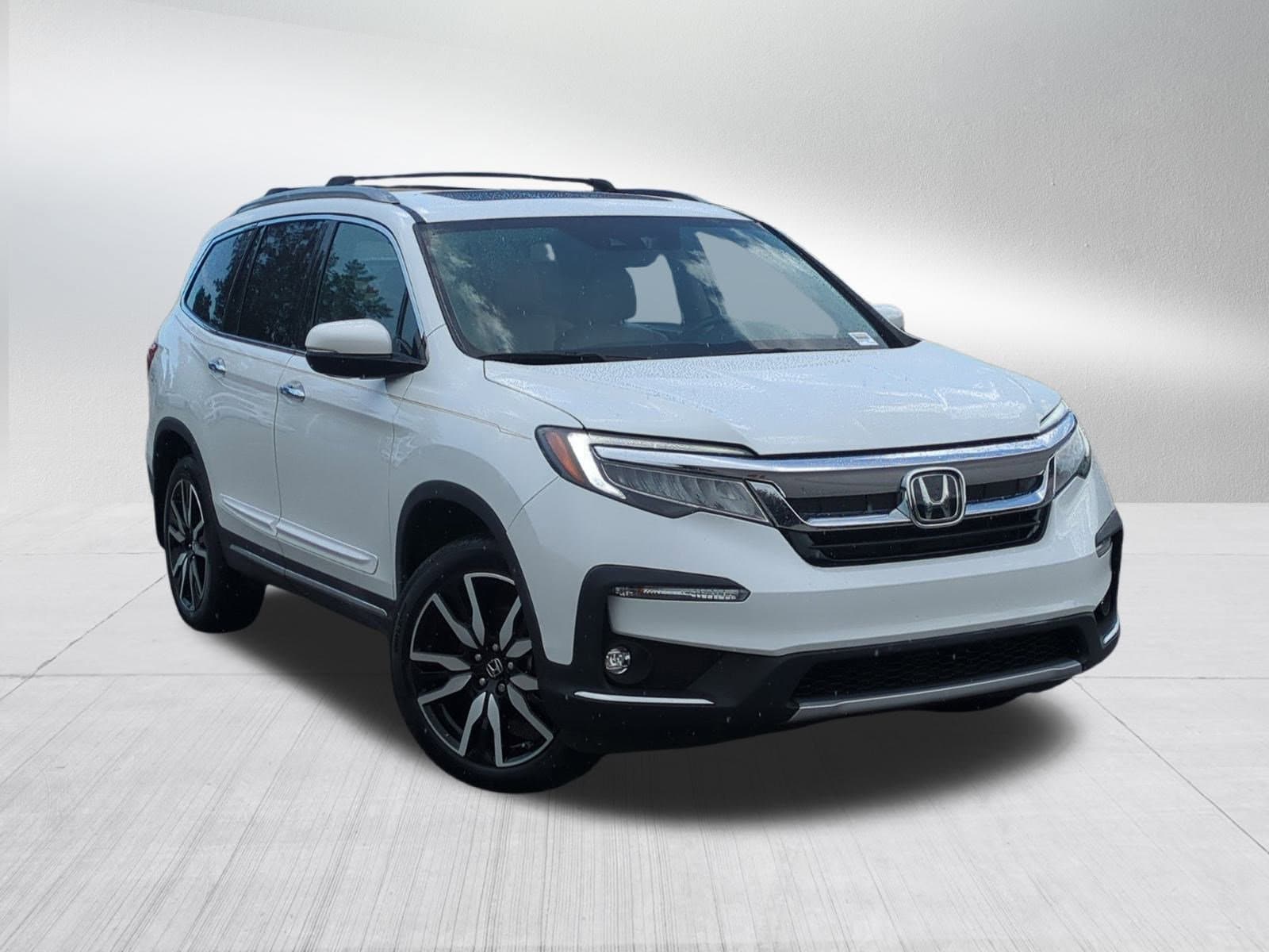 Used 2020 Honda Pilot Touring with VIN 5FNYF6H93LB058701 for sale in Bradenton, FL