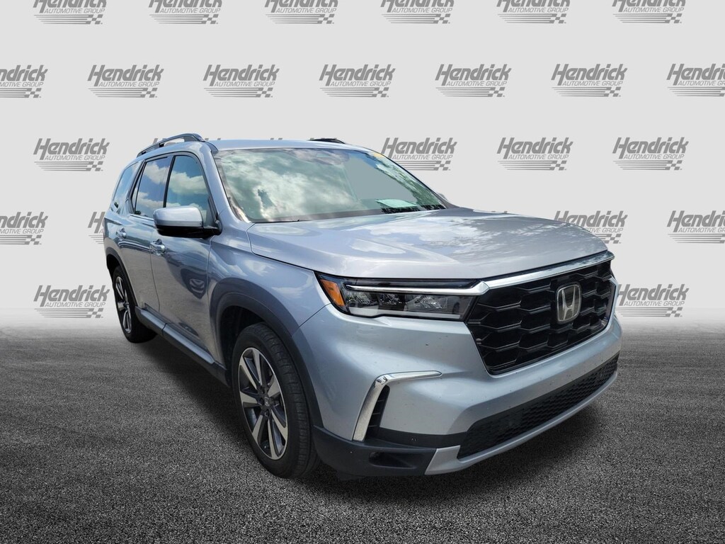 Certified 2025 Honda Pilot Touring SUV