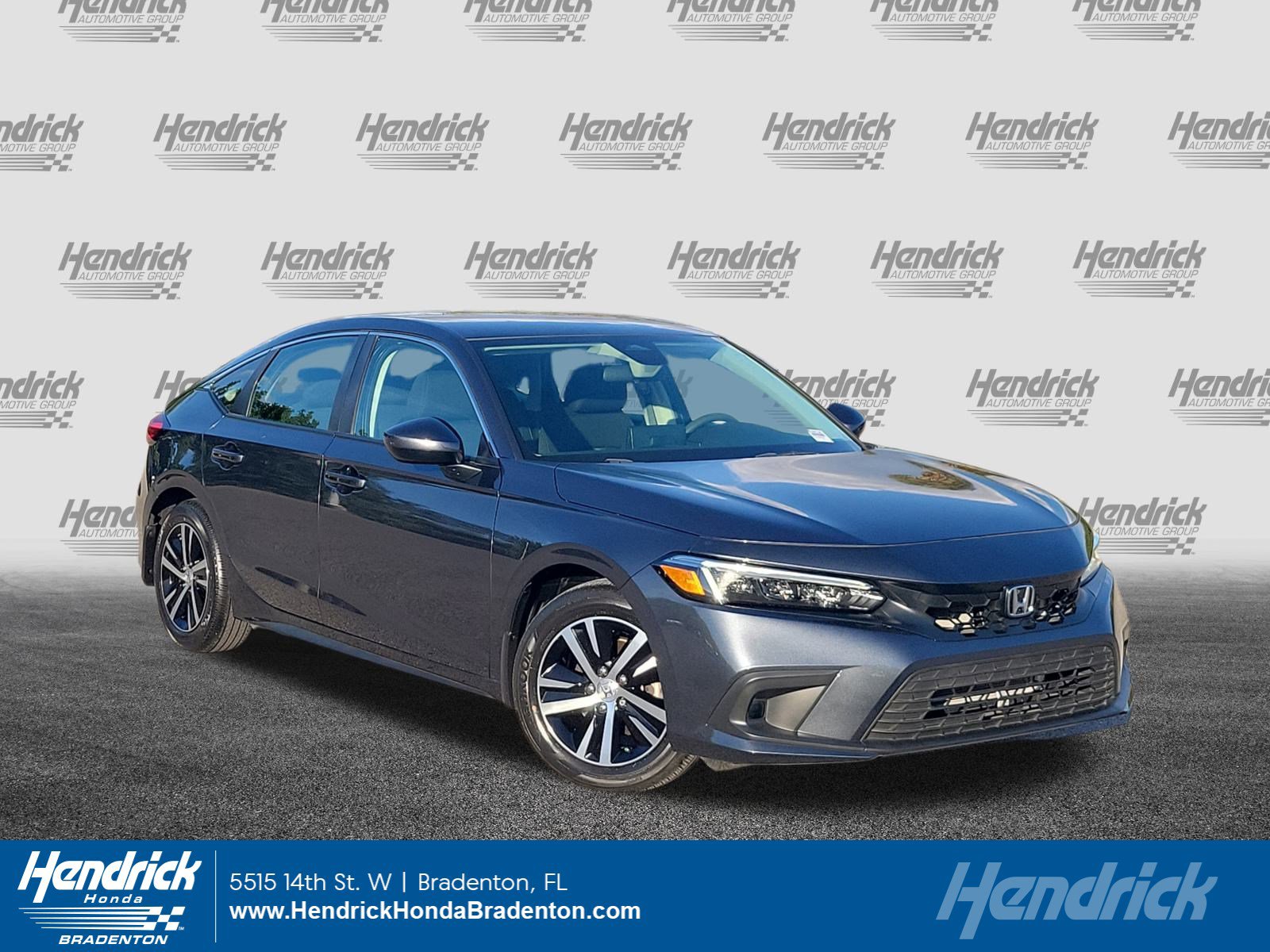 2023 Honda Civic Hatchback LX's photo