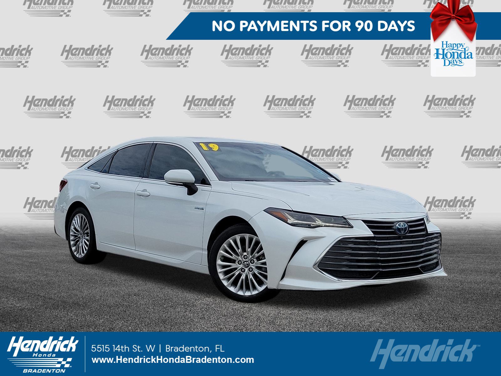 2019 Toyota Avalon Limited's photo