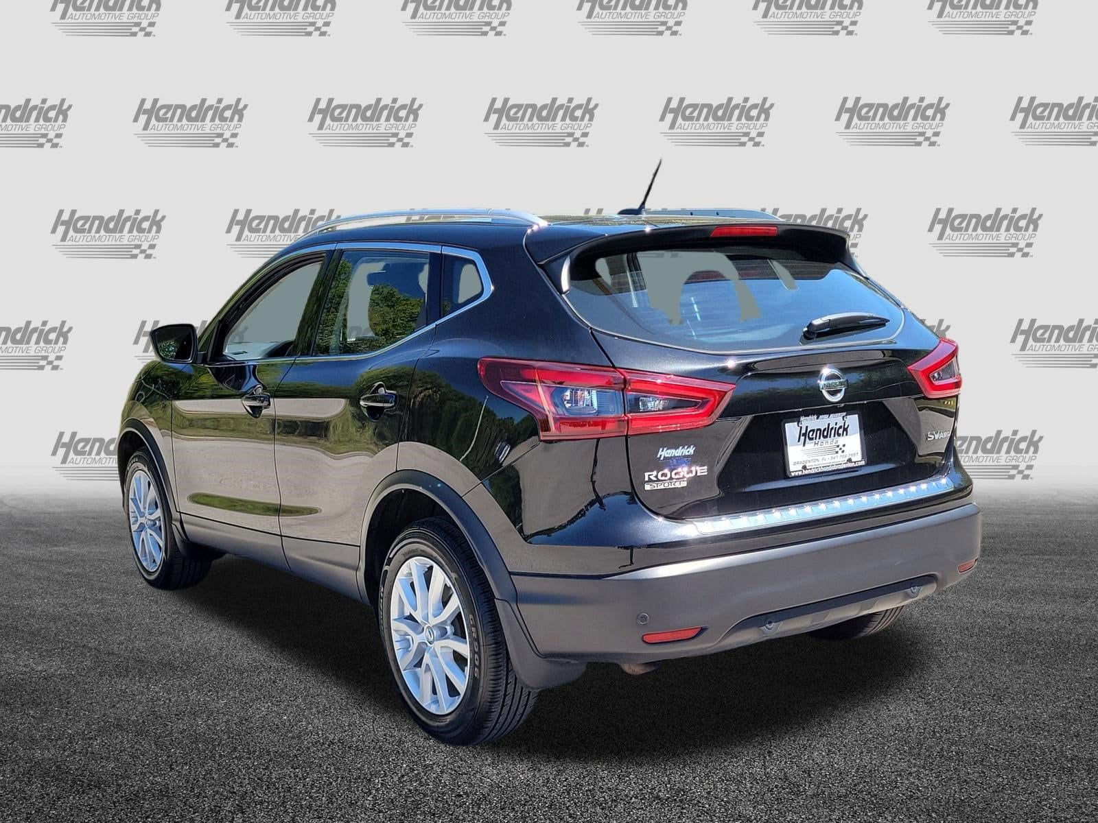 2022 Nissan Rogue Sport SV photo 3