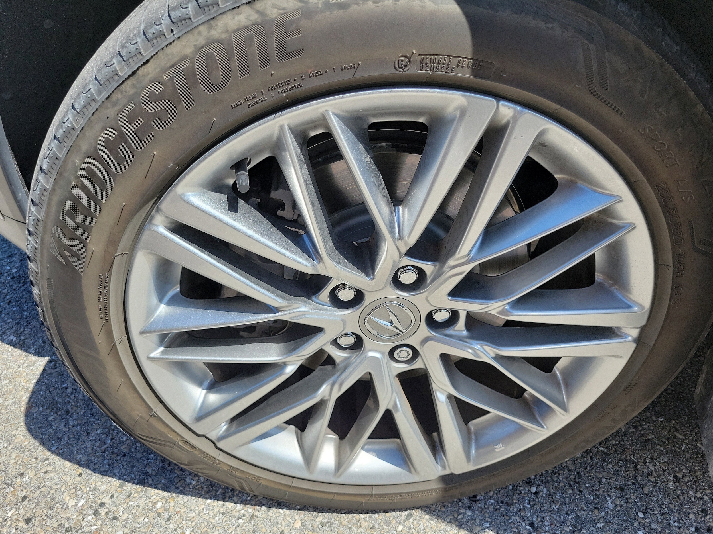 2024 Acura MDX SH-AWD Advance Package photo 6