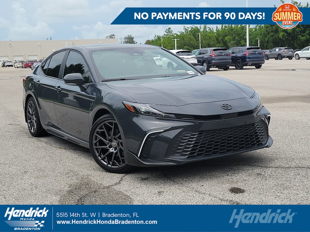 Used 2025 Toyota Camry SE Sedan