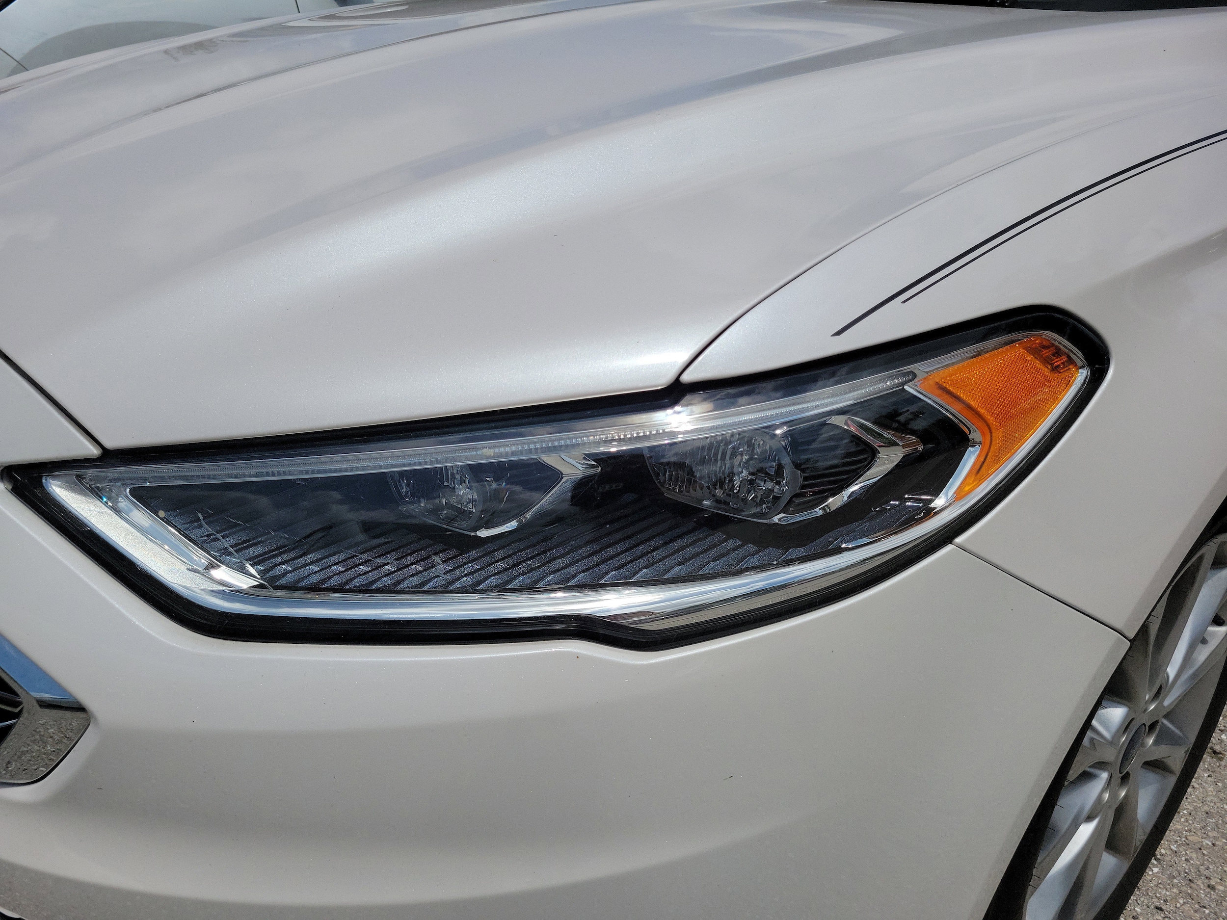 2017 Ford Fusion Hybrid SE photo 6