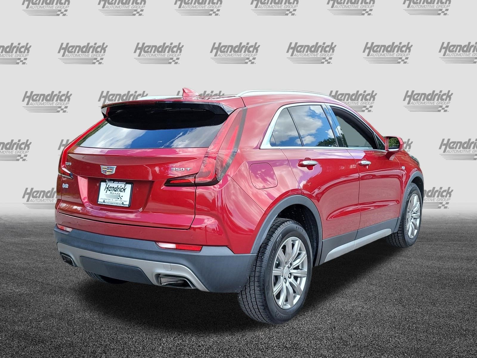 2020 CADILLAC XT4 Premium Luxury photo 2