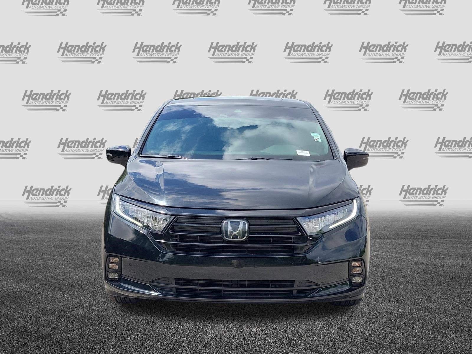 2023 Honda Odyssey Sport photo 2