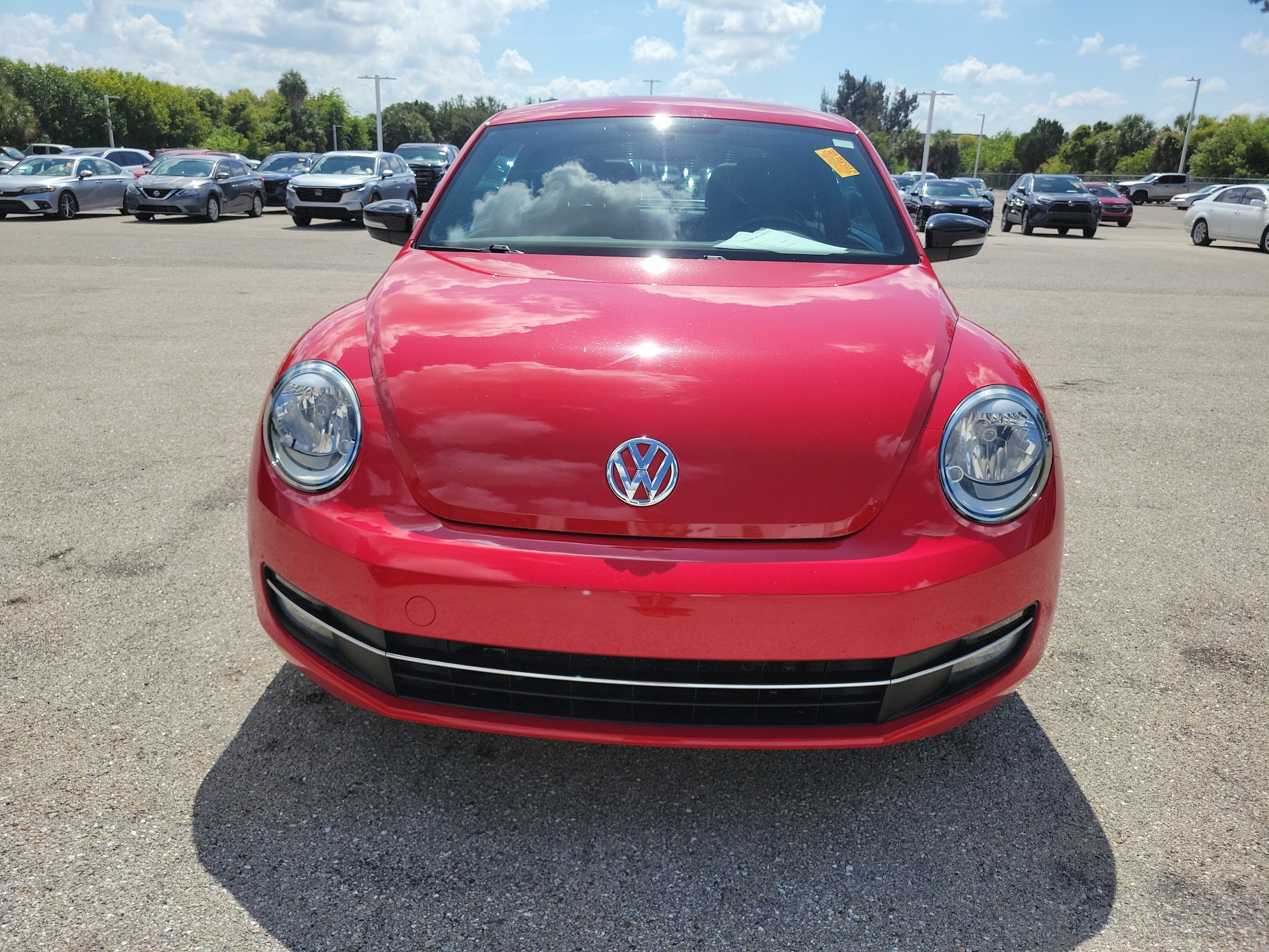 Volkswagen Beetle 2.0T Turbo W/PZEV