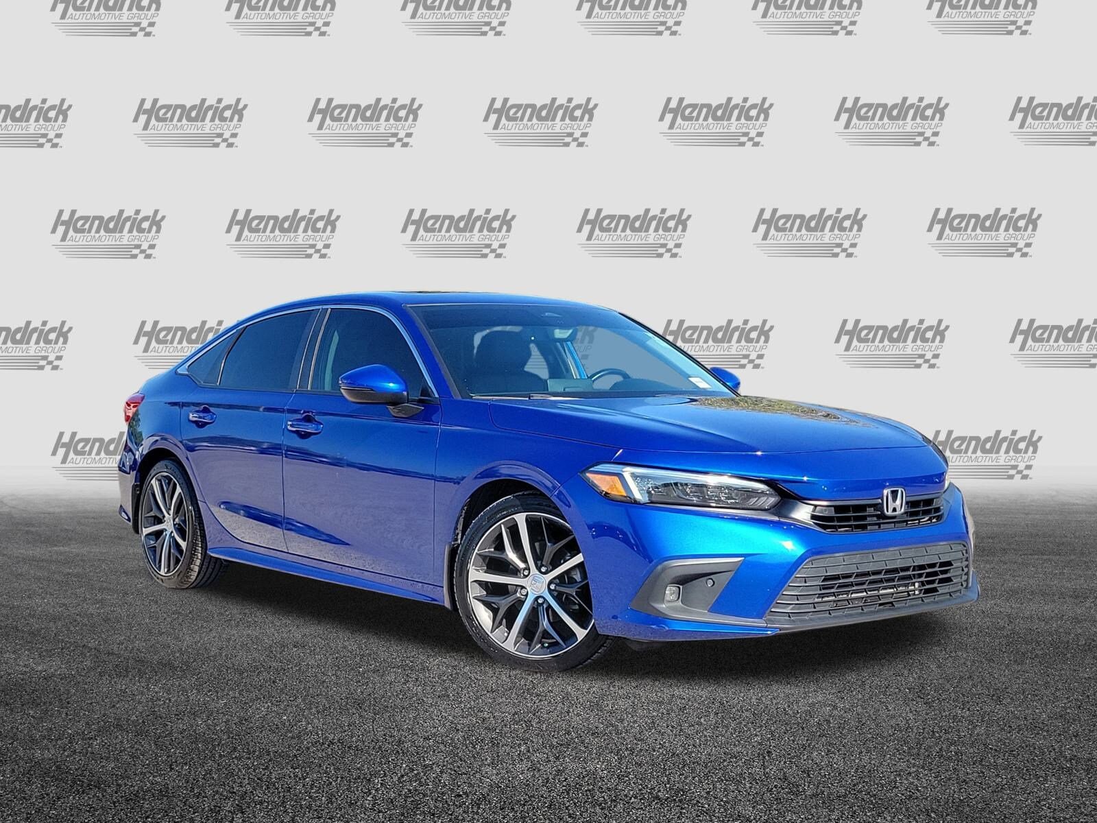 2022 Honda Civic Touring photo 2