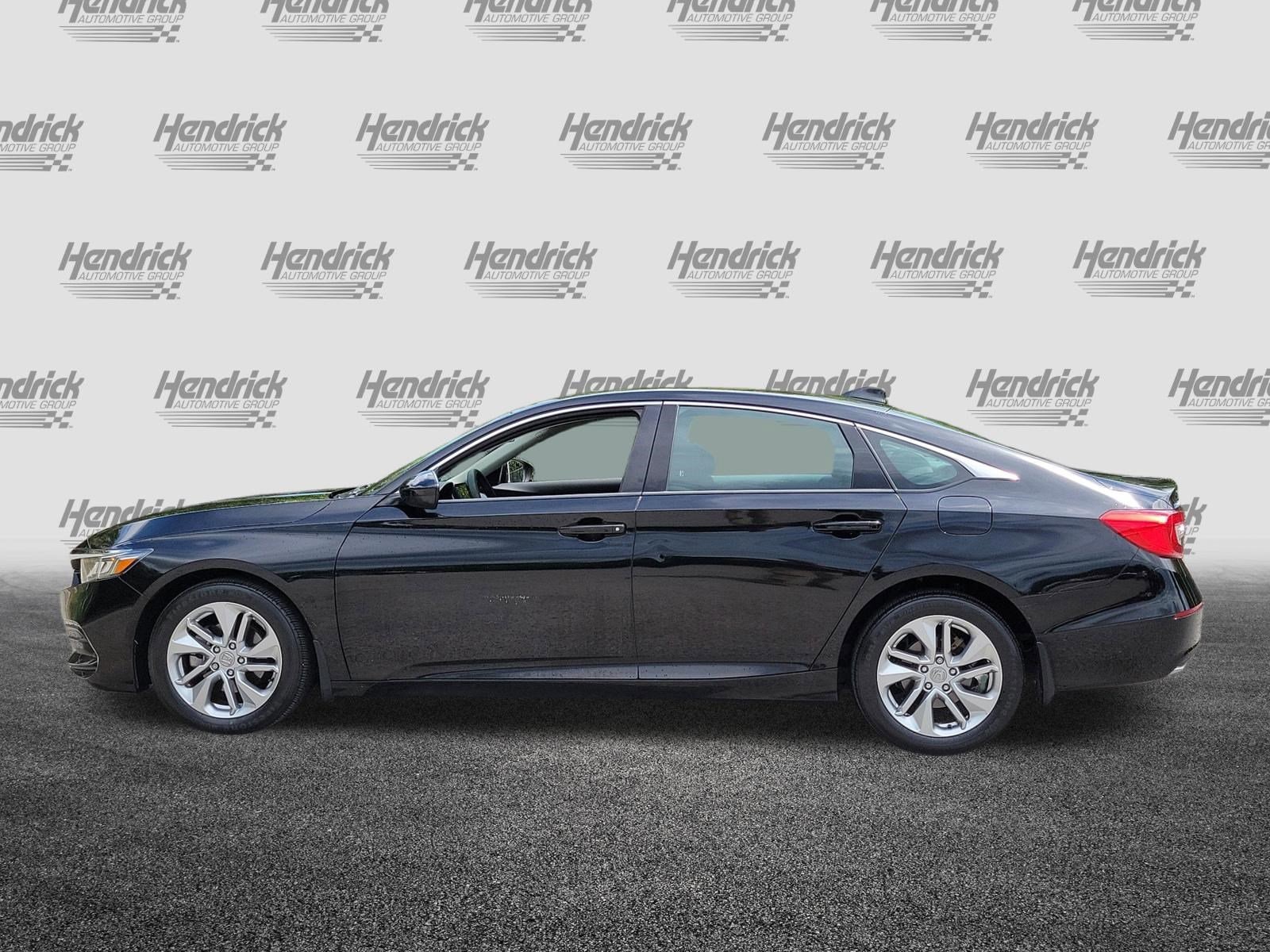 2018 Honda Accord LX photo 6