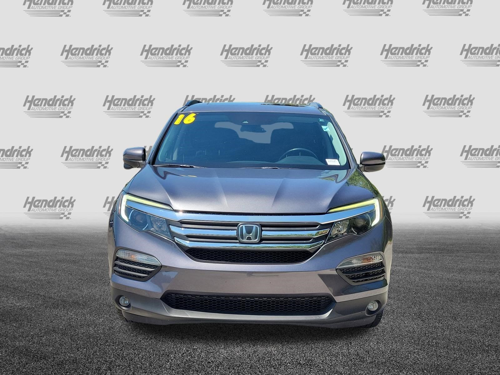 2016 Honda Pilot EX-L w/Honda Sensing AWD photo 2