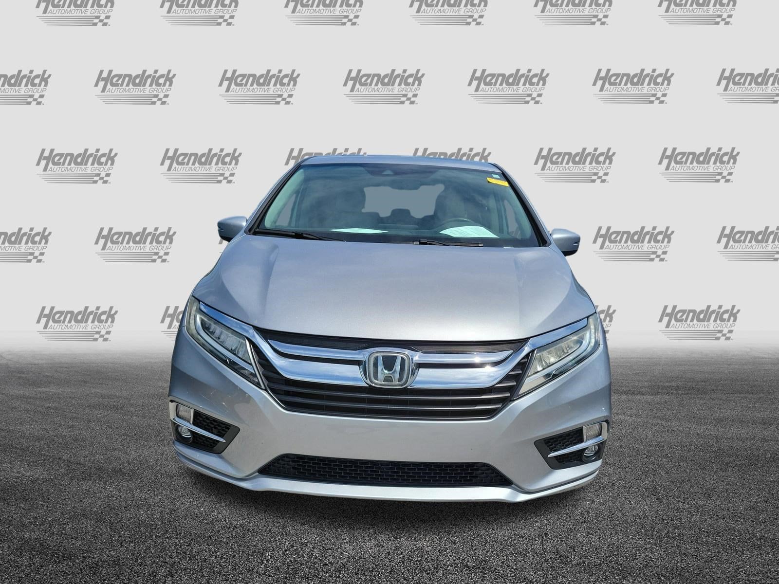 2018 Honda Odyssey Touring photo 3