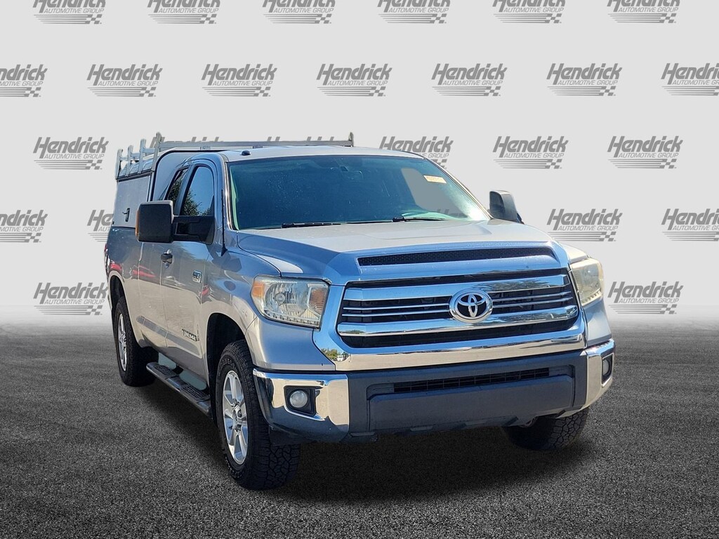 Used 2017 Toyota Tundra SR 5.7L V8 w/FFV Truck Double Cab