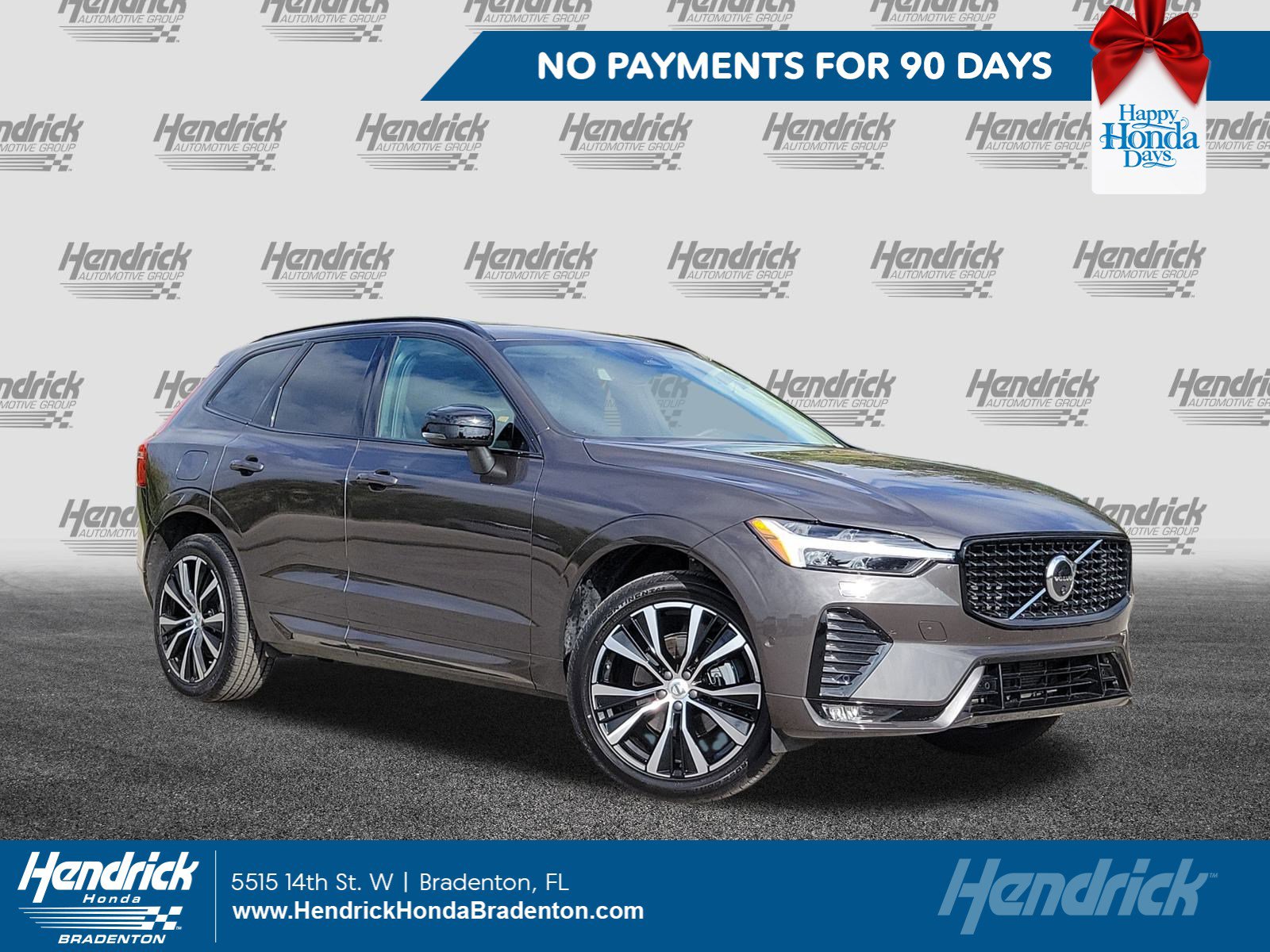 2025 Volvo XC60 Plus's photo