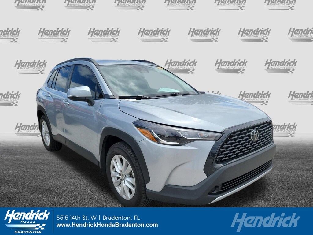 Used 2024 Toyota Corolla Cross LE SUV