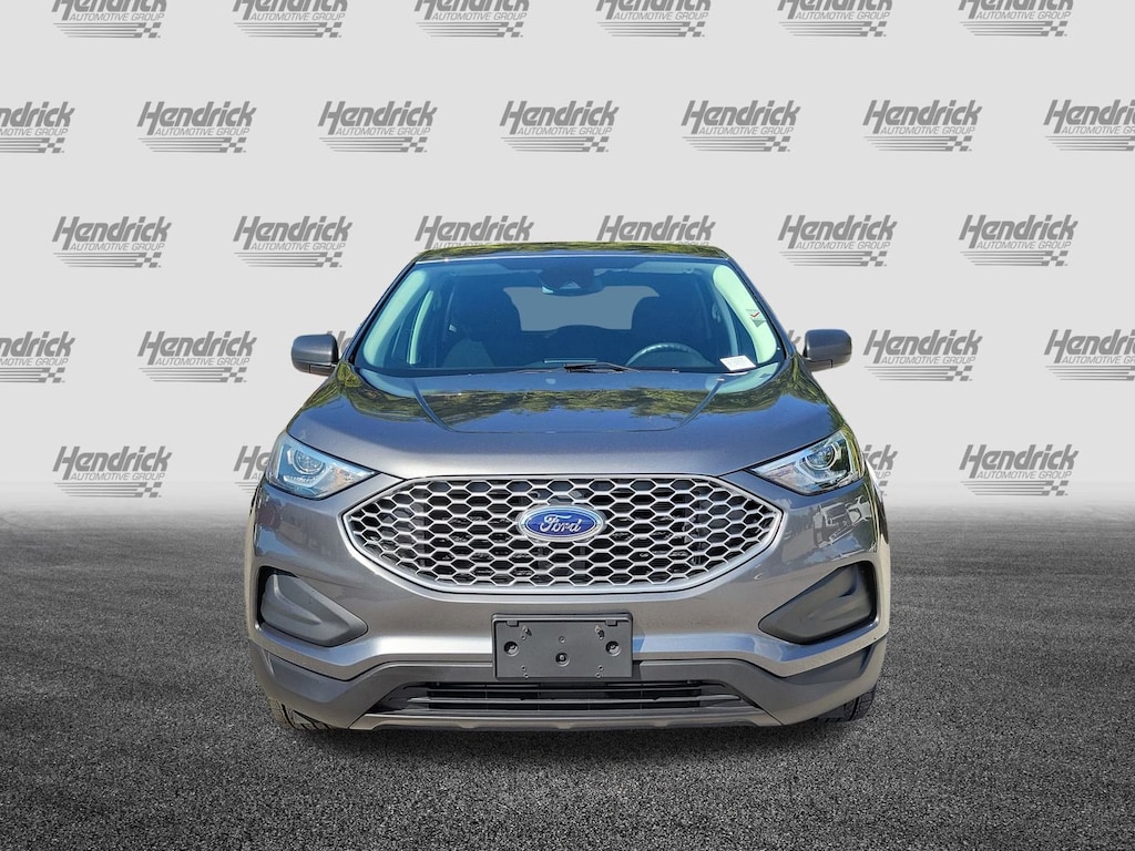 Used 2024 Ford Edge SE SUV