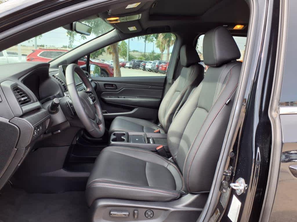 Thumbnail: 2025 Honda Odyssey - 11