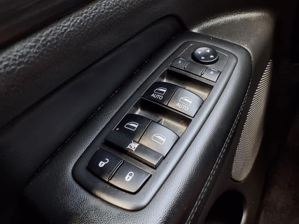 Thumbnail: 2019 Jeep Grand Cherokee - 24