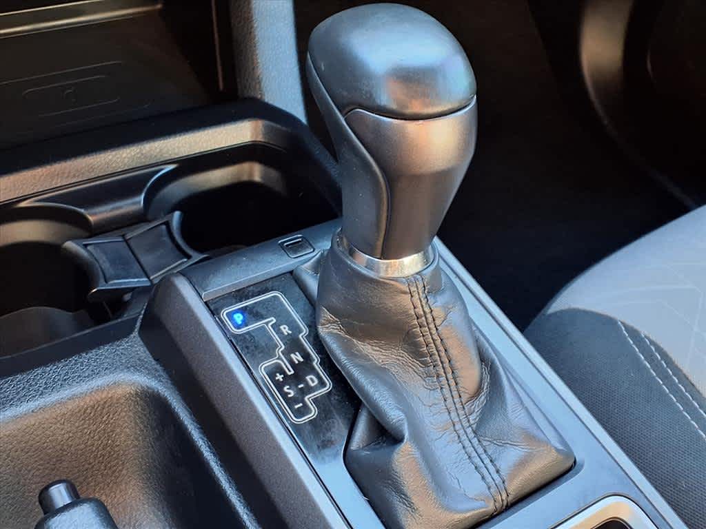 Thumbnail: 2020 Toyota Tacoma - 22