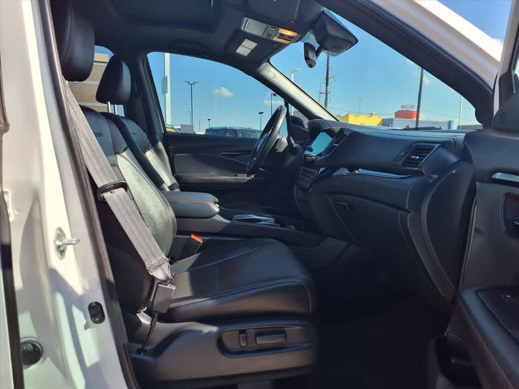 Thumbnail: 2024 Honda Passport - 14