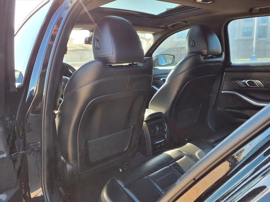 Thumbnail: 2019 BMW 3 Series - 12