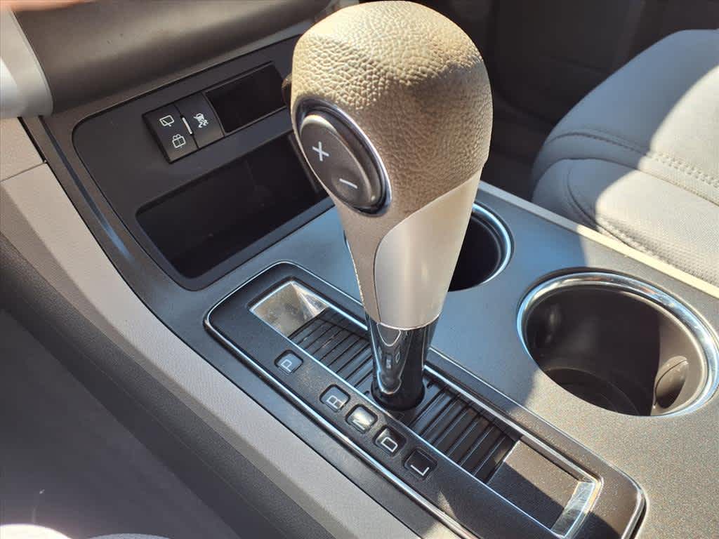 Thumbnail: 2012 Chevrolet Traverse - 22