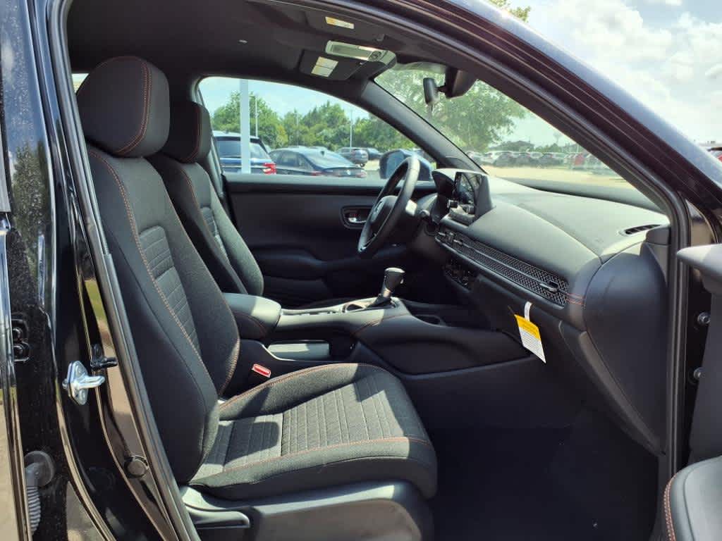 2025 Honda HR-V Sport 14